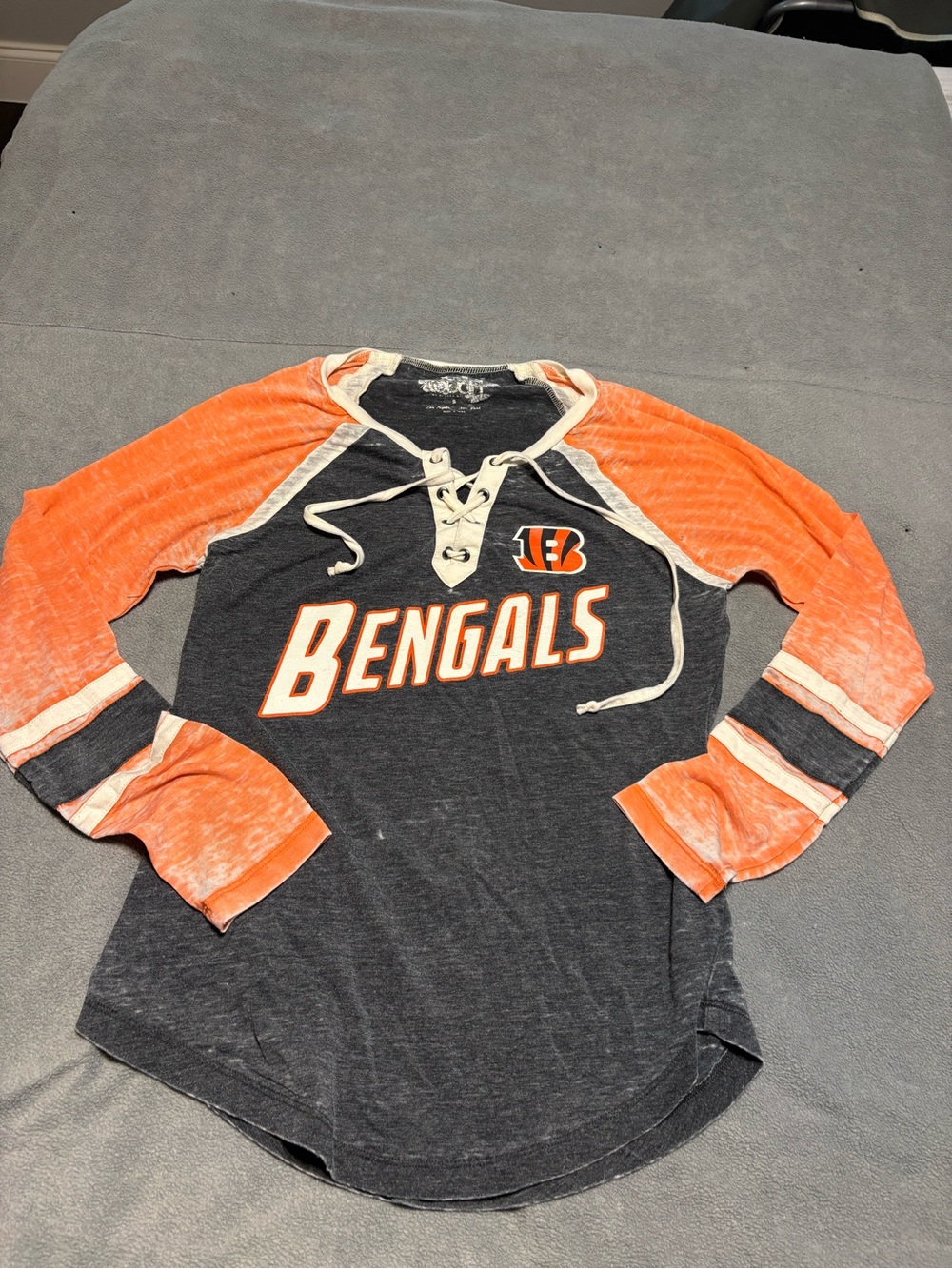 Cincinnati Bengals Lace-Up Raglan Tee - Black & Orange